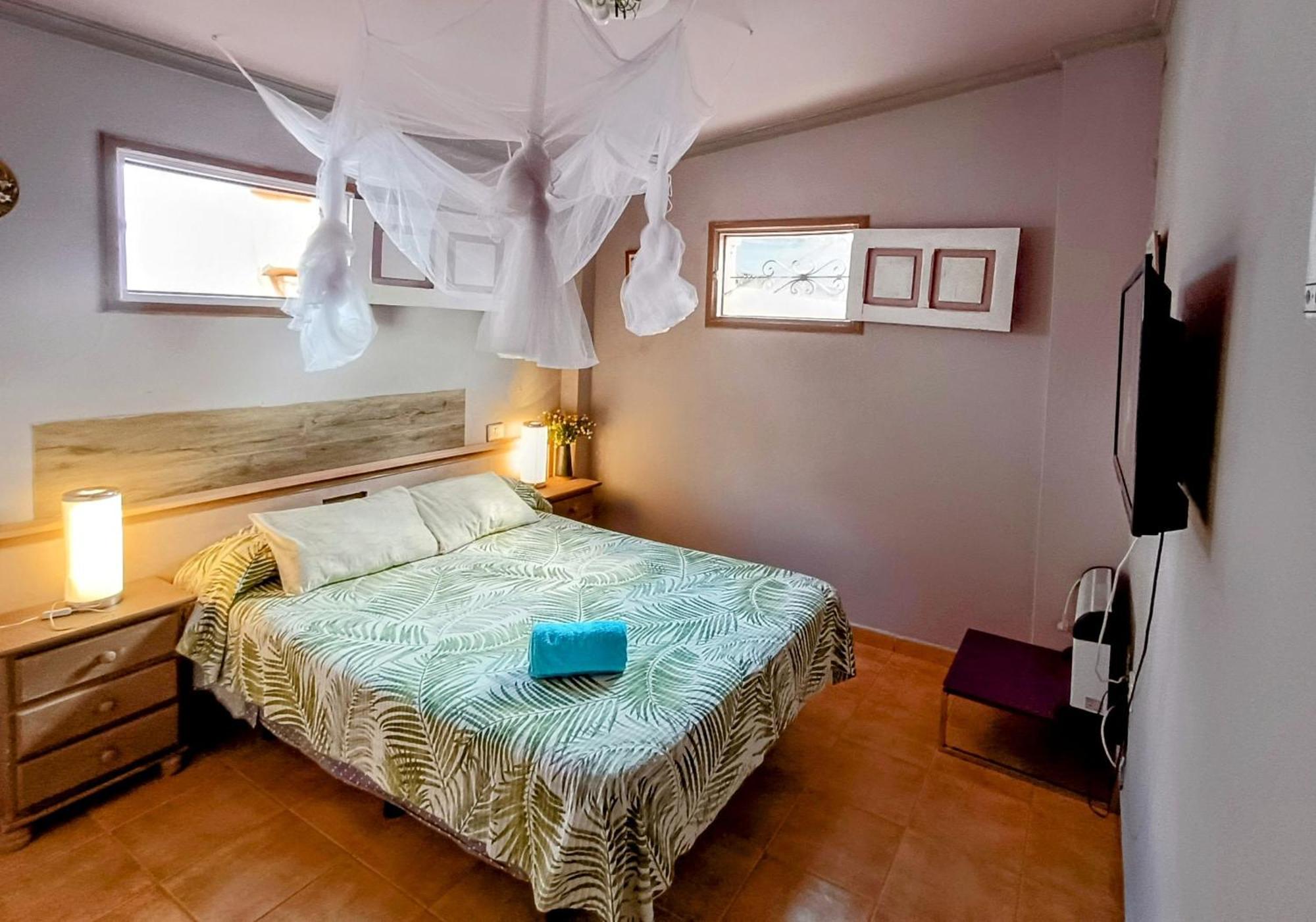 La Casa De La Pradera Bed & Breakfast Santa Lucia De Tirajana ภายนอก รูปภาพ